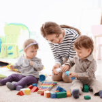 Se requiere niñera para cuidado de niños pequeños