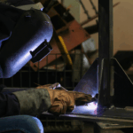 Se requiere soldadores para construcción de tuberías